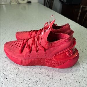 Under Armour UA HOVR Phantom 3 Tripe Red 3025520-601 Men's Size 10.5